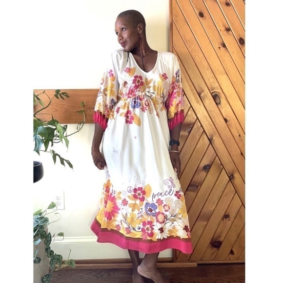 JOHNNY Was Loreli SILK Floral Short Sleeve V Neck Kaftan Midi Dress Small NEW - Picture 1 of 9